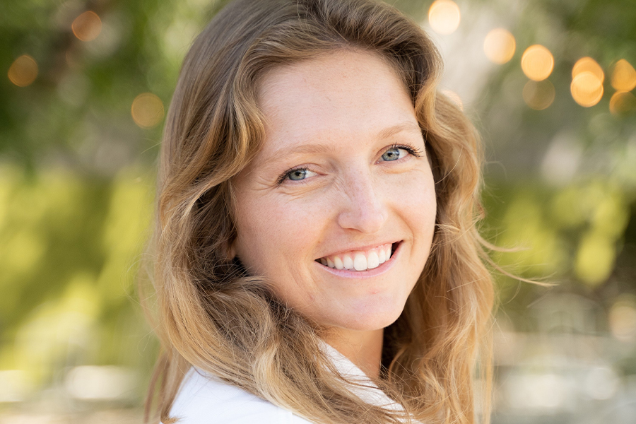 Celine Mol Headshot